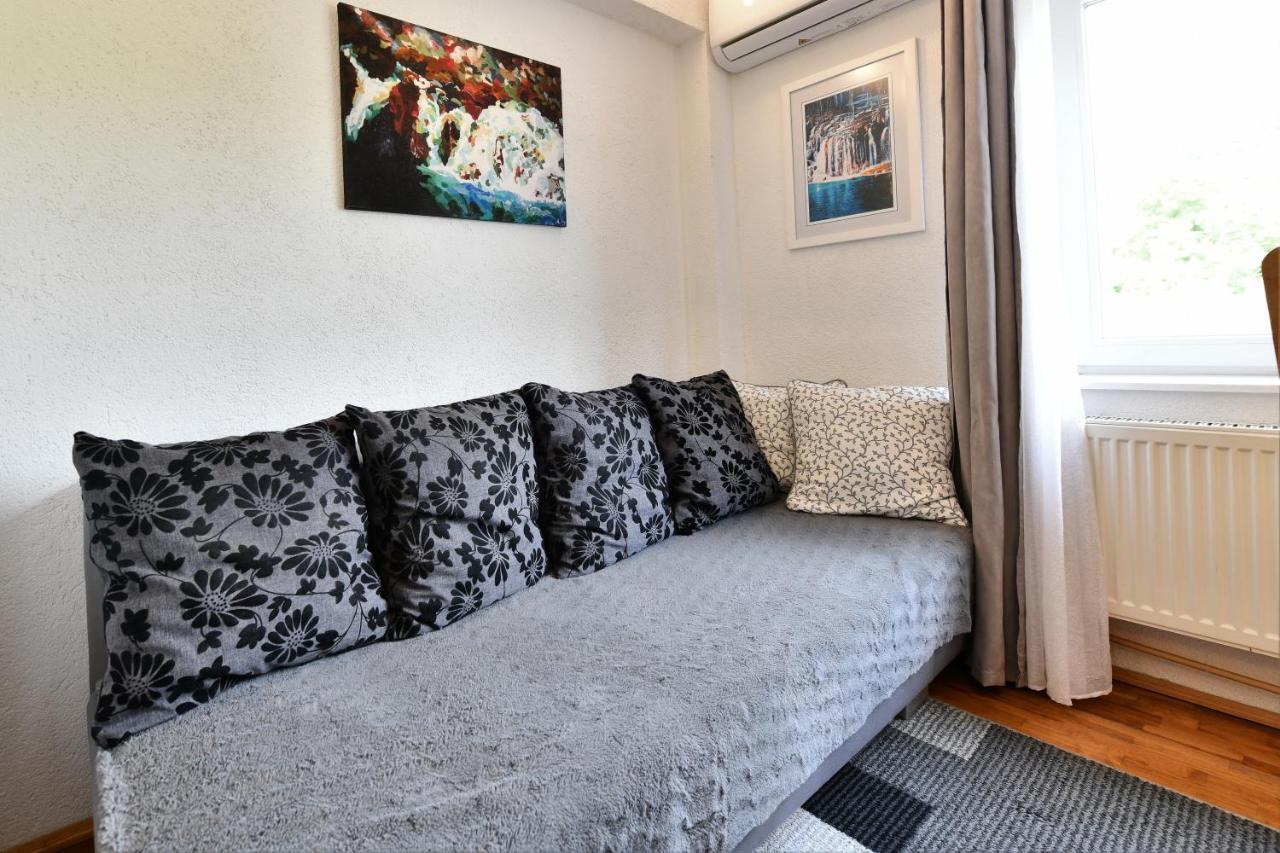 Apartment Marija Zupan Rakovica Eksteriør billede