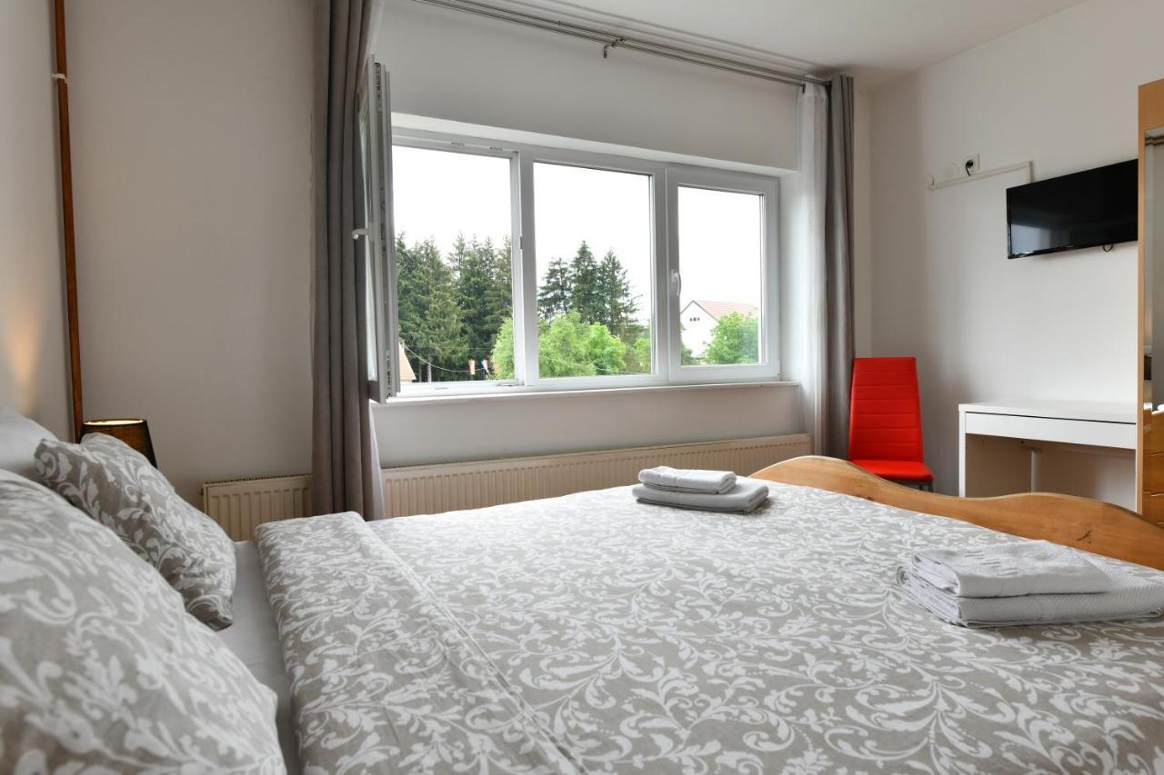 Apartment Marija Zupan Rakovica Eksteriør billede